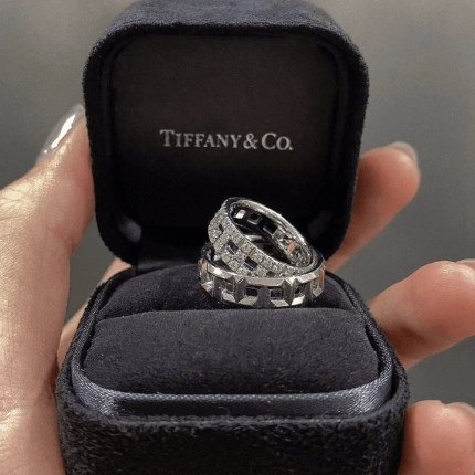 Tiffany T series